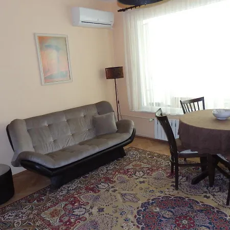 Apartament Bravo شقة *